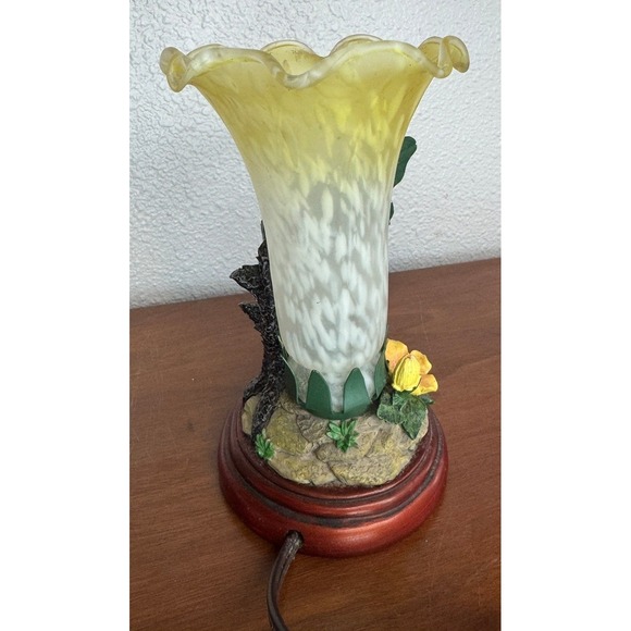 Tiffany Style Lily Flower Butterfly Table Lamp Yellow Glass Shade Light - Picture 6 of 8